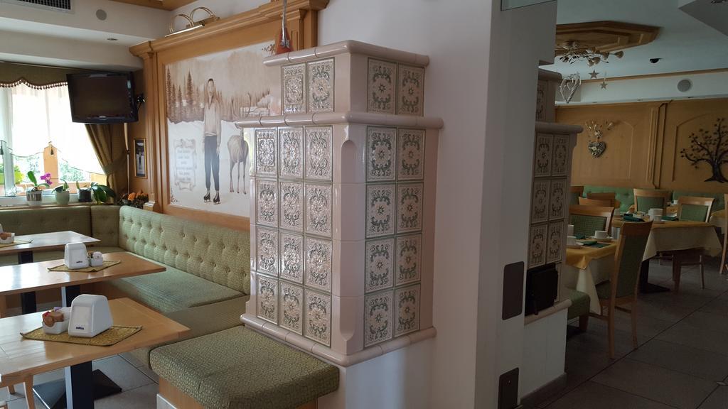 Hotel Gran Vacanze Rooms & Apartments ديمارو المظهر الخارجي الصورة